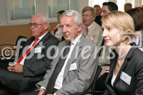 (C) fotodienst/Anna Rauchenberger - Wien, 11.06.2008 - Die GfK Roadshow fand zum Thema 'Stammkunden wandern ab. 
Schicksal oder Versäumnis?' statt. Der Fokus der Marketingaktivitäten liegt heute vermehrt auf Neukundengewinnung statt auf bereits bestehenden Kunden, da hier oft von (lebens)lang andauernder Markenbindung ausgegangen wird. 