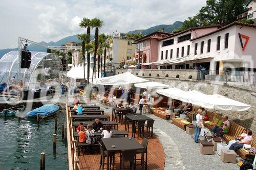 Spitzengastronomie am Lago Maggiore in den Public Virwing areas des Gourmet-Restaurants von Ivo Adam (Seven) und Rolf Fliegenauf (Giardino), wo die deutsche Fussball Nationalmannschaft während der Euro 2008 gastiert und trainiert. 
The Gourmet-Restaurant Seven with Star cook Ivo Adam nd the luxury hotel Giardino – host of the german national football team – are catering and organising the public viewing areas in Ascona. 
