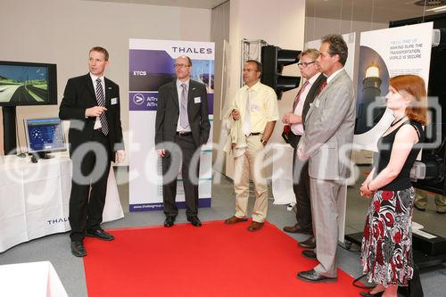 (C) fotodienst/Anna Rauchenberger - Wien, 03.06.2008 - Auf der Hausmesse präsentiert Thales innovative Produkte im Bereich Schiene. Thales ist ein führendes internationales Elektronikunternehmen und Systemhaus mit weltweiten Aktivitäten auf den Märkten Verteidigung, Luft- & Raumfahrt sowie Sicherheit. Thales Österreich hat sich international als Kompetenzzentrum für Eisenbahntechnik einen Namen gemacht.