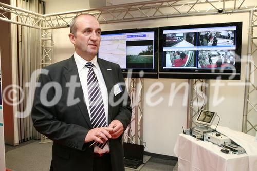 (C) fotodienst/Anna Rauchenberger - Wien, 03.06.2008 - Auf der Hausmesse präsentiert Thales innovative Produkte im Bereich Schiene. Thales ist ein führendes internationales Elektronikunternehmen und Systemhaus mit weltweiten Aktivitäten auf den Märkten Verteidigung, Luft- & Raumfahrt sowie Sicherheit. Thales Österreich hat sich international als Kompetenzzentrum für Eisenbahntechnik einen Namen gemacht.