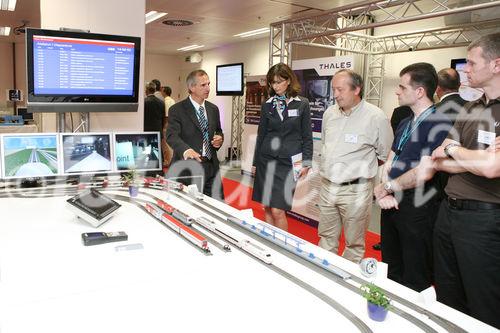 (C) fotodienst/Anna Rauchenberger - Wien, 03.06.2008 - Auf der Hausmesse präsentiert Thales innovative Produkte im Bereich Schiene. Thales ist ein führendes internationales Elektronikunternehmen und Systemhaus mit weltweiten Aktivitäten auf den Märkten Verteidigung, Luft- & Raumfahrt sowie Sicherheit. Thales Österreich hat sich international als Kompetenzzentrum für Eisenbahntechnik einen Namen gemacht.