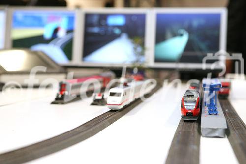 (C) fotodienst/Anna Rauchenberger - Wien, 03.06.2008 - Auf der Hausmesse präsentiert Thales innovative Produkte im Bereich Schiene. Thales ist ein führendes internationales Elektronikunternehmen und Systemhaus mit weltweiten Aktivitäten auf den Märkten Verteidigung, Luft- & Raumfahrt sowie Sicherheit. Thales Österreich hat sich international als Kompetenzzentrum für Eisenbahntechnik einen Namen gemacht.