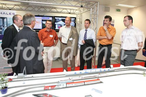 (C) fotodienst/Anna Rauchenberger - Wien, 03.06.2008 - Auf der Hausmesse präsentiert Thales innovative Produkte im Bereich Schiene. Thales ist ein führendes internationales Elektronikunternehmen und Systemhaus mit weltweiten Aktivitäten auf den Märkten Verteidigung, Luft- & Raumfahrt sowie Sicherheit. Thales Österreich hat sich international als Kompetenzzentrum für Eisenbahntechnik einen Namen gemacht.