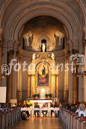 (C) Anna Rauchenberger - Wien, am 30.5.2008 - Die Lange Nacht der Kirchen drehte sich in der Pfarre St. Johann am Keplerplatz im 10. Wiener Gemeindebezirk alles um die Kultur der Volksgruppe der Roma.