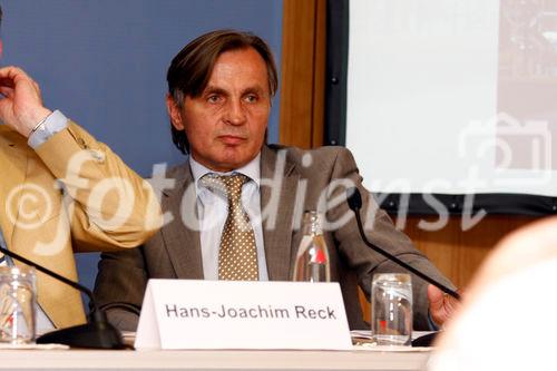 Werner Mocke (Kompetenzdirektor Messedamm) auf der Eröffnungspressekonferenz der Top Energy Berlin 2008. (C)Fotodienst/Kathrin Heller