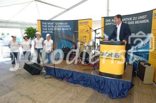 Geschenke an die Mitarbeiter die beim aufbau mitgewirkt haben - Mitarbeiterfest Firma Dachser Hörsching bei Linz