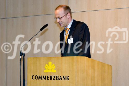 Die Berliner Wirtschaftsgespräche e.V. luden zur Diskussion in die Commerzbank Berlin ein. Foto:  Oliver Kessel (Regionalfilialleiter Berlin Commerzbank AG). (C)Fotodienst/Jan-Paul Kupser