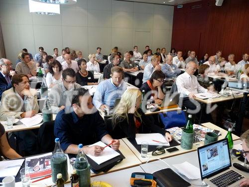 Volles Haus beim pressetext-Praxis-Workshop im Luzerner Hotel Continental. Gespannte Gesichter, gute Stimmung. 