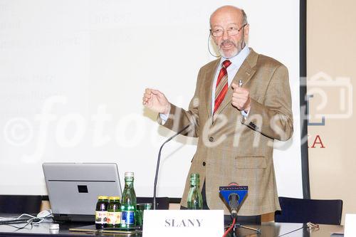 (c) fotodienst/Dan Carabas - Wien 14.05.08 - Hochdruck. Achtung Nebenwirkungen! - Foto: Univ. Prof. Dr. Jörg Slany