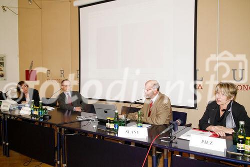 (c) fotodienst/Dan Carabas - Wien 14.05.08 - Hochdruck. Achtung Nebenwirkungen! - Foto v.l.: Univ. Prof. Dr. Anita Rieder, Univ. Prof. Dr. Bruno Watschinger, Univ. Prof. Dr. Jörg Slany, OA Univ. Prof. Dr. Heidemarie Pilz 