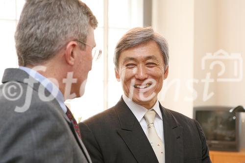 (C) fotodienst/Anna Rauchenberger - Wien, 05.05.2008 - Japan Österreich Jahr 2009 - Preisverleihung an die Gewinnerin des Logo-Wettbewerbs. FOTO: S.E. Akio Tanaka (Japanischer Botschafter)