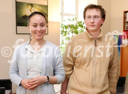 (C) fotodienst/Anna Rauchenberger - Wien, 05.05.2008 - Japan Österreich Jahr 2009 - Preisverleihung an die Gewinnerin des Logo-Wettbewerbs. FOTO v.r.: Angehöriger der Familie Koller, Ing. Melanie Koller (Künstlerin, Gewinnerin des Logo-Wettbewerbs)