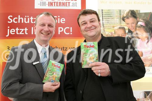 (C) fotodienst/Anna Rauchenberger - Wien, 30.4.2008 - Wiener Gratis Kinderbuch 'Tscho total vernetzt': Microsoft Österreich präsentiert ein neues Sicherheitsbuch für Volksschulkinder. Das Buch ist in Zusammenarbeit mit den Wiener Kinderfreunden und der Stadt Wien für den sicheren Umgang im Internet entstanden. FOTO v.l.: Gerhard Göschl (Sicherheitssprecher von Microsoft Österreich), Christoph Mauz (Kinderbuchautor)