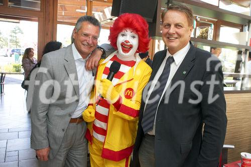 McDonalds Escorte Bundesländer Tour zur Euro 2008 mit Martin Hiden in McDonalds Filale Klagenfurt

Foto: Johannes Puch / Fotodienst
