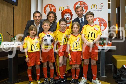 McDonald’s, offizieller Sponsor der Uefa Euro 2008 stellte die Kinder der McDonald’s 