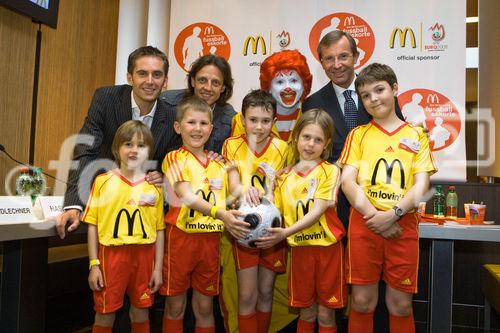 McDonald’s, offizieller Sponsor der Uefa Euro 2008 stellte die Kinder der McDonald’s 