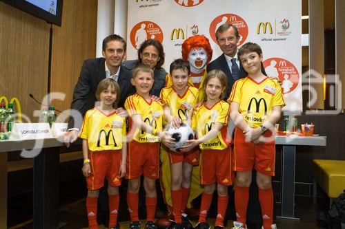 McDonald’s, offizieller Sponsor der Uefa Euro 2008 stellte die Kinder der McDonald’s 