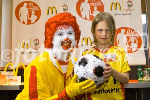 McDonald’s, offizieller Sponsor der Uefa Euro 2008 stellte die Kinder der McDonald’s 