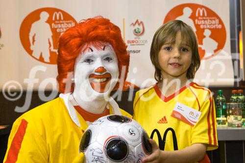 McDonald’s, offizieller Sponsor der Uefa Euro 2008 stellte die Kinder der McDonald’s 