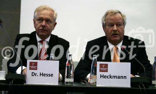 Dr. Hannes Hesse (Hauptgeschäftsführer, Verband des Deutschen Maschinen- und Anlagenbau e.V., VDMA); Sepp E. Heckman (Vorsitzender des Vorstandes, Deutsche Messe AG, Hannover). (C)Fotodienst/Markus Mirschel