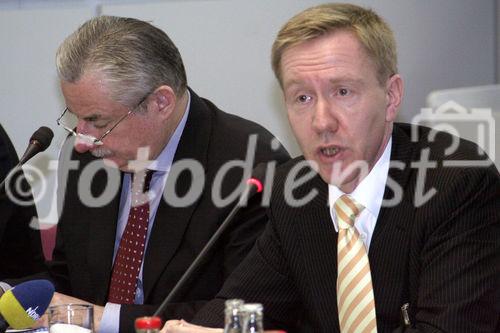 Dr.-Ing. Hans Heinz Zimmer (VDE-Vorstandsvorsitzender, Frankfurt); Wolf-Dieter Lukas (Leiter der Abteilung Schlüsseltechnologien - Forschung für Innovationen im BMBF). (C)Fotodienst/Markus Mirschel