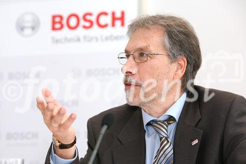 (C) fotodienst/Anna Rauchenberger - Wien, 17.4.2008 - Bosch Österreich ist weiterhin auf Wachstumskurs, Bosch Thermotechnik ist mit den Marken Buderus und Junkers erfolgreich, Bosch Rexroth ist gut unterwegs. FOTO: Robert Kordik (Verkaufsleiter Handel Junkers Österreich und Thermotechnik-Geschäft Slowenien, sowie General-Manager der Buderus Austria Heiztechnik GmbH)