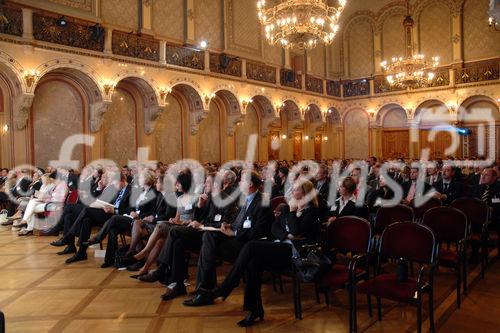 Am 1. April luden BILLA und der führende österreichische Strategie,-und Controllingberater Contrast Management-Consulting zu einem Management-Cercle ins Palais Ferstel ein.
©fotodienst/Nadine Bargad