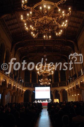 Am 1. April luden BILLA und der führende österreichische Strategie,-und Controllingberater Contrast Management-Consulting zu einem Management-Cercle ins Palais Ferstel ein.
©fotodienst/Nadine Bargad