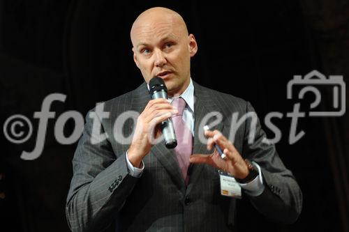 Am 1. April luden BILLA und der führende österreichische Strategie,-und Controllingberater Contrast Management-Consulting zu einem Management-Cercle ins Palais Ferstel ein.
Mag. Volker Hornsteiner (Vorstandssprecher, BILLA AG)
©fotodienst/Nadine Bargad