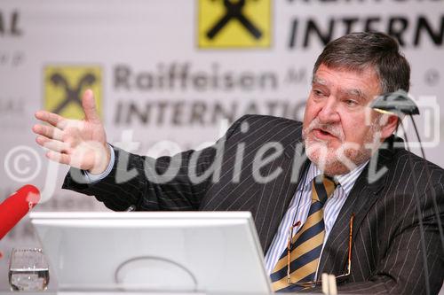 (C) fotodienst/Anna Rauchenberger - Wien 27.03.2008  - Raiffeisen International: Starkes Kundengeschäft ist Basis für ein erneutes Rekordergebnis. FOTO: Herbert Stepic (CEO Raiffeisen International)