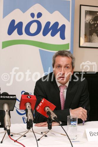 (C) fotodienst/Anna Rauchenberger - Wien 19.03.2008  - NÖM übernimmt Milchgeschäft von Mona, Mona steigt auf die rein pflanzliche Produktion von Sojaprodukten um. FOTO: Mag. Alfred Berger (Vorstandssprecher, NÖM AG)