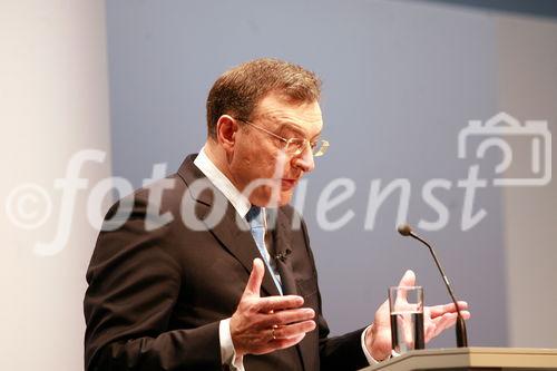 FOTO: Dr. - Ing. Norbert Reithofer Vorsitzender des Vorstands der BMW AG. (C)fotodienst/Robert Auerbacher