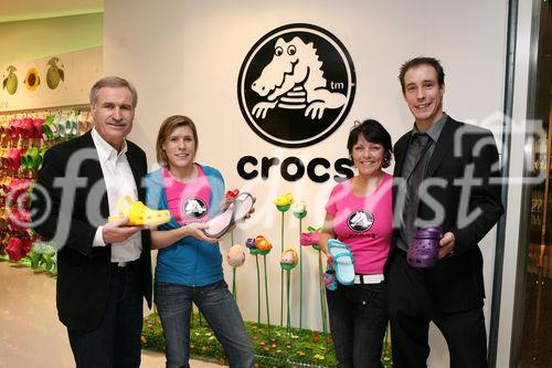 (C) fotodienst/Anna Rauchenberger - Wien 14.03.2008  - CROCS eröffnet eine neue Filiale in der Shopping City Süd in Vösendorf. FOTO: Crocs Österreich Geschäftsführer Ernst Widmann mit Familie.