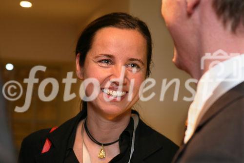 (C) fotodienst/Anna Rauchenberger - Wien 12.03.2008  - Raiffeisen veranstaltet den Kundenevent der besonderen Klasse: Den Informatik Talk, diesmal mit Entertainerin Marion Petric. 