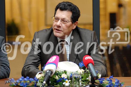 Der Traditionsverein Sport Club HAKOAH Wien kehrt nach beinahe 70 Jahren in den Wiener Prater auf seine ehemalige Heimstätte zurück.Foto: Univ. Prof. Dr. Paul Haber (S.C. HAKOAH-Präsident und Sportmedizinischer Leiter) ©fotodienst/Nadine Bargad