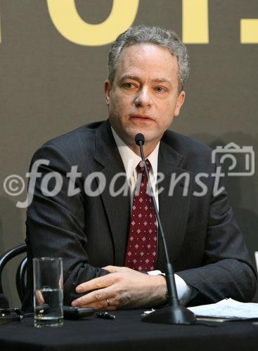 (C) fotodienst/Anna Rauchenberger - Wien 07.03.2008  - Weltpremiere für die Ausstellung 'Tutanchamun und die Welt der Pharaonen' im Museum für Völkerkunde. FOTO: Terry Garcia (Executive Vice President, National Geographic Society)