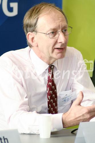 Prof. Sir John Pendry (Experte für Metamaterialien, Imperial College London, Chair in Theoretical Solid State Physics). (C)Fotodienst/Markus Mirschel