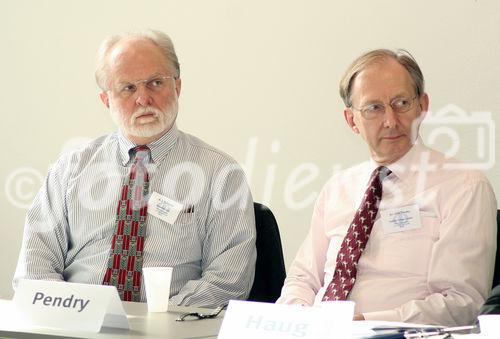 Prof. James A. Hudspeth (Experte zur Neurophysik des Gehörs,
The Rockefeller University New York, Laboratory of Sensory Neuroscience); Prof. Sir John Pendry (Experte für Metamaterialien, Imperial College London, Chair in Theoretical Solid State Physics). (C)Fotodienst/Markus Mirschel