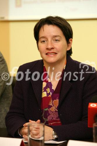 (C) fotodienst/Anna Rauchenberger - Wien 20.02.2008  - Chronisch entzündliche Darmerkrankungen (CED): Ohne frühzeitige Diagnose keine optimale Therapie. FOTO: Mag. Sonja Wehsely (Gesundheitsstadträtin).