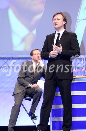 Christoph Teuner (Moderator, Medien-Coach); Thomas Kloibhofer (Vorstand der Competence Call Center AG). (C)Fotodienst/Markus Mirschel