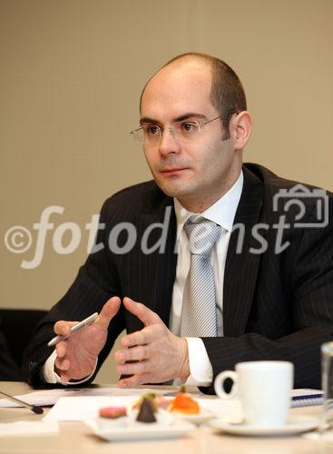 (C) fotodienst/Anna Rauchenberger - Wien 19.02.2008  - Erste Bank präsentiert Studie über den Bankensektor in SEE. FOTO: Gernot Jany (Co-Autor der Bankenstudie, Erste Bank).