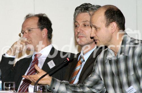 Hugo-Maria Schally (EU-Kommission); Prof. Dr. Berthold Leinfelder (Museum für Naturkunde); Francois Meienberg (Erklärung von Bern). (C)Fotodienst/Markus Mirschel