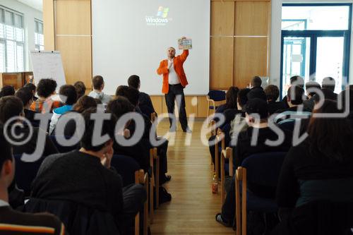 Das Pressetext Seminar - Erfolgsfaktoren für Präsenz in Medien und Öffentlichkeit.
Referent: Alois Gmeiner 
©fotodienst/Nadine Bargad