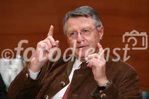 (C) fotodienst/Anna Rauchenberger - Wien 29.01.2008  - Sanochemia - Bilanzpressekonferenz. FOTO: DI Dr. Werner Frantsits (Sanochemia, Aufsichtsratsvorsitzender)