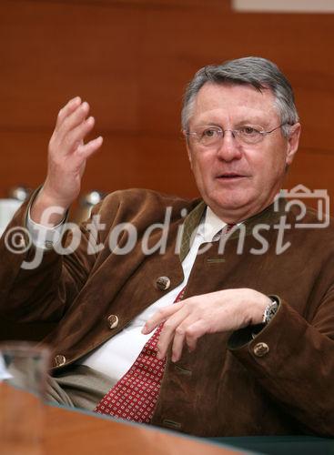 (C) fotodienst/Anna Rauchenberger - Wien 29.01.2008  - Sanochemia - Bilanzpressekonferenz. FOTO: DI Dr. Werner Frantsits (Sanochemia, Aufsichtsratsvorsitzender)