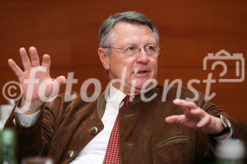 (C) fotodienst/Anna Rauchenberger - Wien 29.01.2008  - Sanochemia - Bilanzpressekonferenz. FOTO: DI Dr. Werner Frantsits (Sanochemia, Aufsichtsratsvorsitzender)