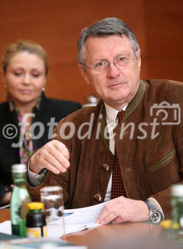 (C) fotodienst/Anna Rauchenberger - Wien 29.01.2008  - Sanochemia - Bilanzpressekonferenz. FOTO: DI Dr. Werner Frantsits (Sanochemia, Aufsichtsratsvorsitzender)