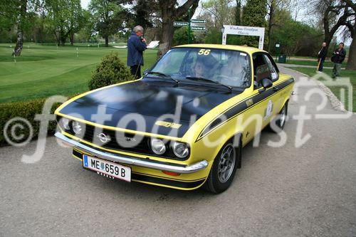 Die Fotos 1-83 zeigen die Ankunft der Teilnehmer beim Golfplatz in Atzgersbrugg, die Fotos 84-102 beim freiwilligen Fahren auf dem Wachau-Ring. Die Fotos 103-11 einen im Fahrerlager stehenden Audi Quattro S1 aus der Zeit der Gruppe-B-Monster