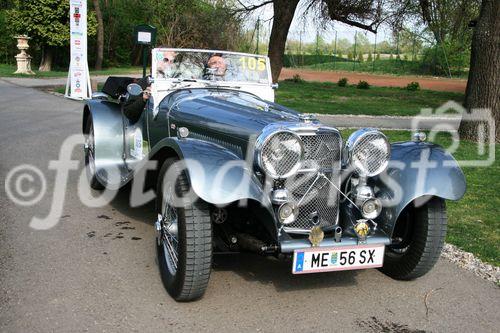 Die Fotos 1-83 zeigen die Ankunft der Teilnehmer beim Golfplatz in Atzgersbrugg, die Fotos 84-102 beim freiwilligen Fahren auf dem Wachau-Ring. Die Fotos 103-11 einen im Fahrerlager stehenden Audi Quattro S1 aus der Zeit der Gruppe-B-Monster