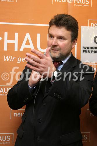 (C) Fotodienst/Anna Rauchenberger - 19.12.2007 - Wien - Der Verein neunerHAUS eröffnet das dritte Wohnhaus für obdachlose Menschen in Wien - Favoriten als Gemeinschaftsprojekt mit der Wohnbauvereinigung für Privatangestellte (WBV-GPA). FOTO: Wohnbaustadtrat Dr. Michael Ludwig